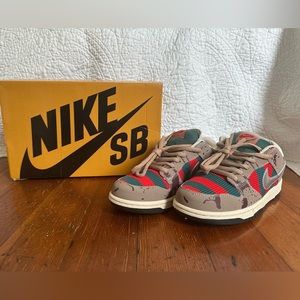 Nike SB Dunks red/khaki/green Freddy Krueger Women’s 8